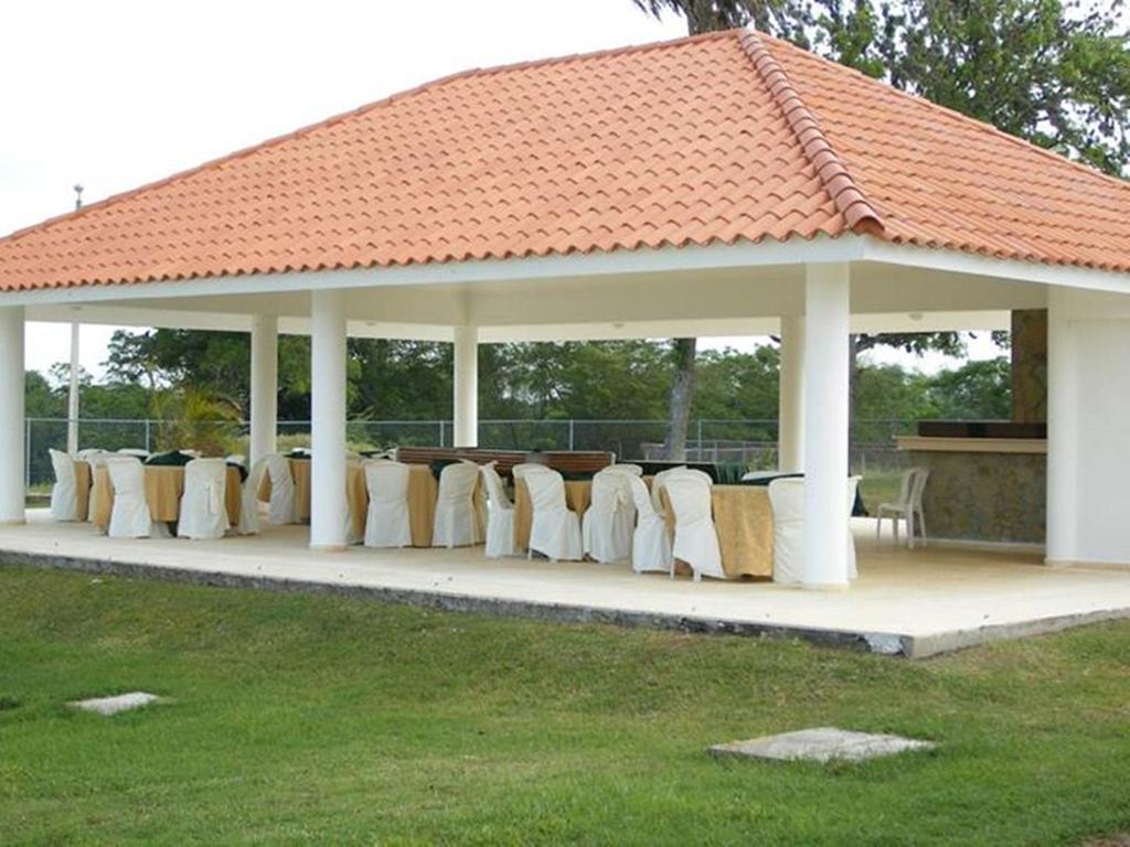Hotel Las Caobas San Francisco de Macorís Exterior foto